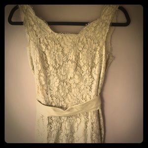 Beautiful yellow/creamy color